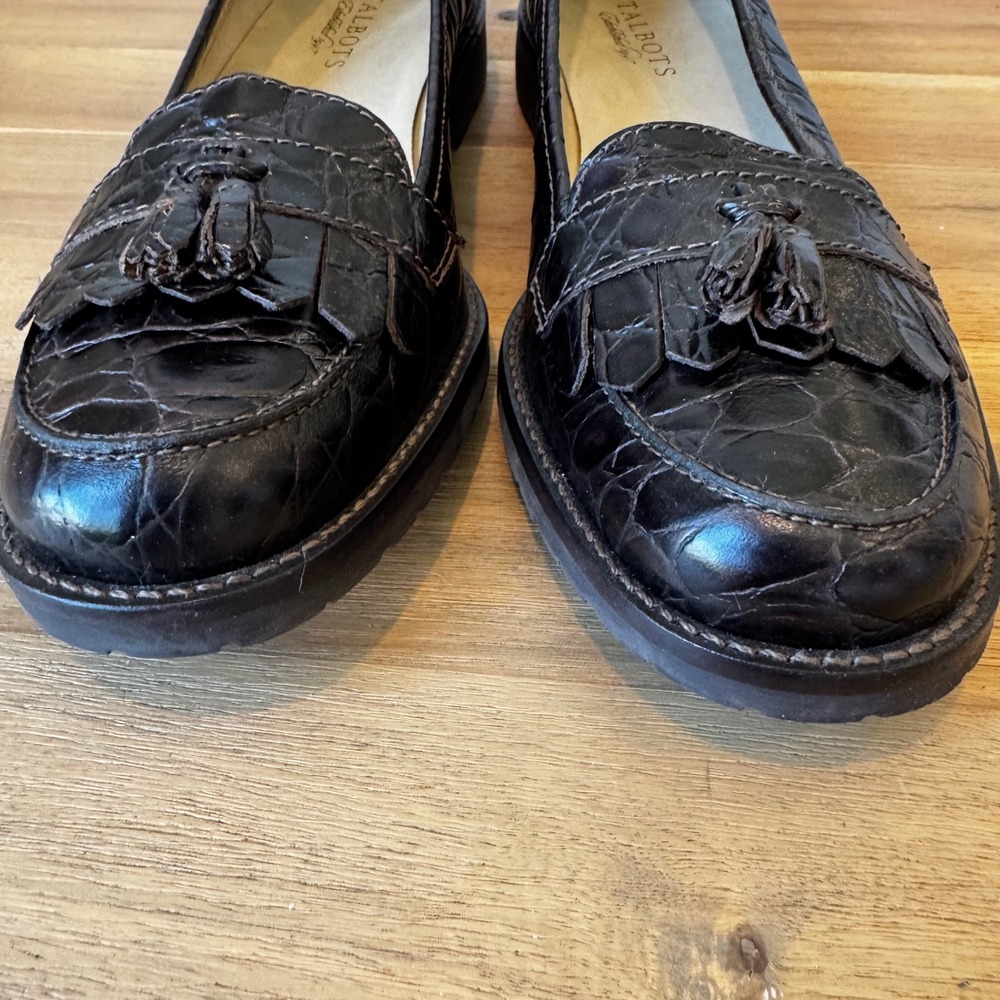 Talbots Women 9 Dark Brown Croc Embossed Leather Tassel Loafers Low Heel Shoes - Picture 8 of 14